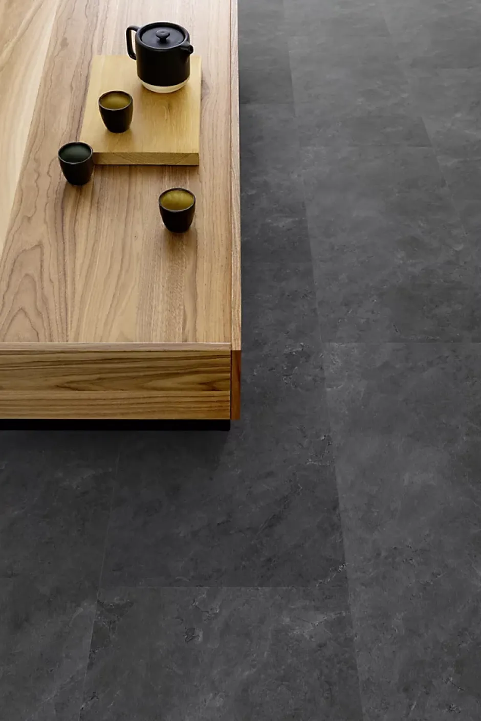 Gerflor Dalle PVC à clipser Senso Premium Rigide acoutisque marbre gris foncé 39,9 x 73 cm,