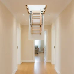 Echelle escamotable bois - Trémie de 55x120cm - Hauteur de 2.32 à 2.80m - LWK55120-2-Matisere