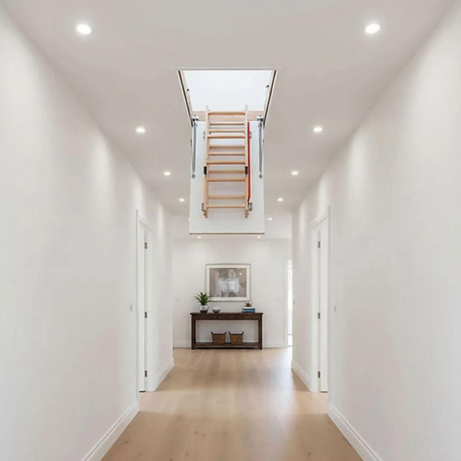 Echelle escamotable bois - Trémie de 70 x 140cm - Hauteur de 2.32 à 2.80m - LWZ70140-2-Matisere