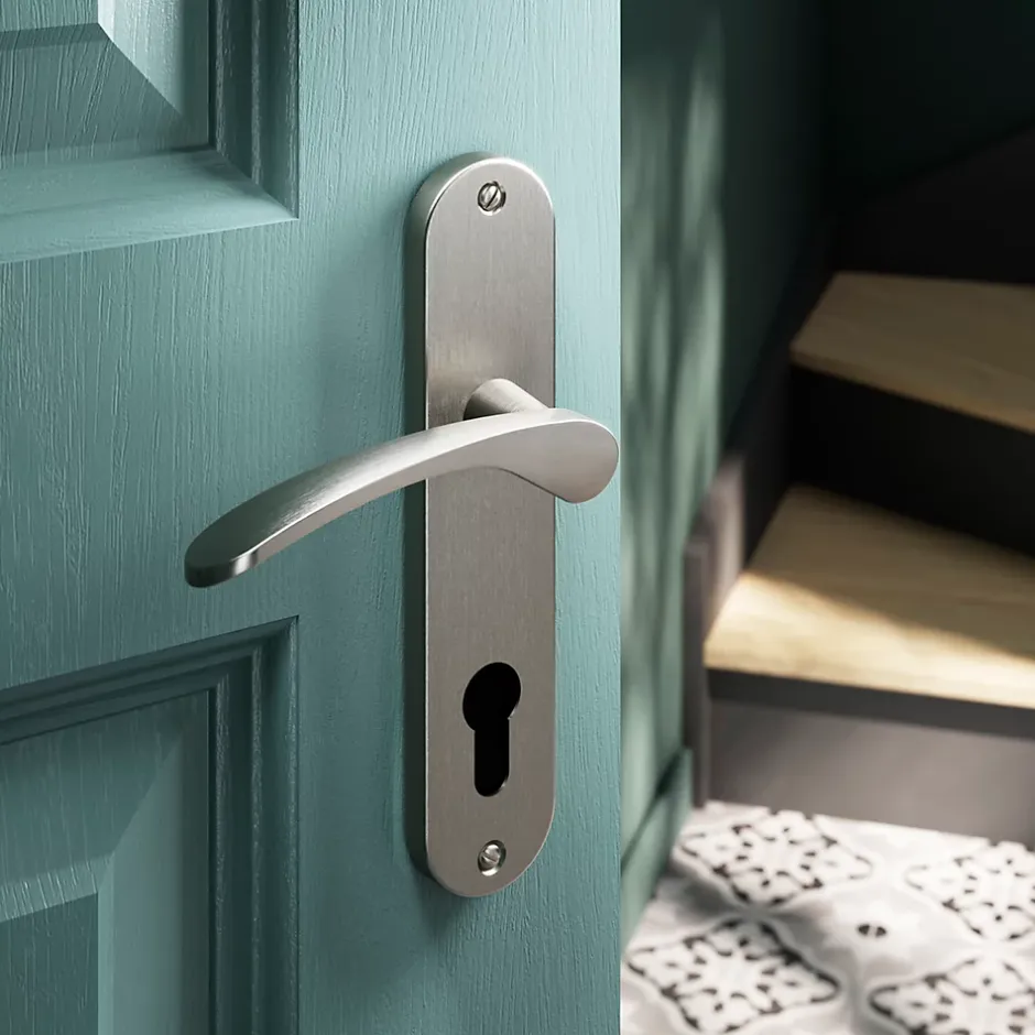 GoodHome Ensemble poignée sur plaque rondcylindre Beare effet nickel satin gris L.110.5mm x l.40mm entraxe 165mm