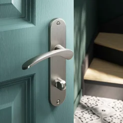 Ensemble poignée sur plaque rond à condamnation Beare effet nickel satin gris L.110.5mm x l.40mm entraxe 165mm-GoodHome Best