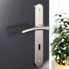 Ensemble poignée sur plaque rond serrure Hirel effet nickel satin gris L.128mm x l.40mm entraxe 195mm-GoodHome Best