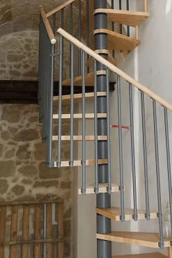 Escalier colimaçon 11 marches - Haut. à franchir 2.26m à 2.64m - Diam. 120cm - Trémie carrée - Struct. grise / marches naturel --Matisere Clearance