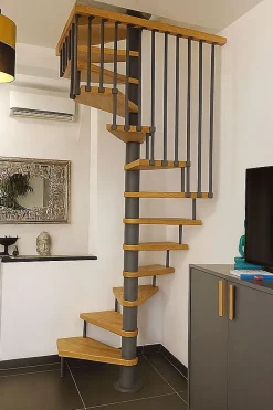 Escalier colimaçon 11 marches - Haut. à franchir 2.26m à 2.64m - Diam. 180cm - Trémie carrée - Struct. grise / marches Naturel --Matisere