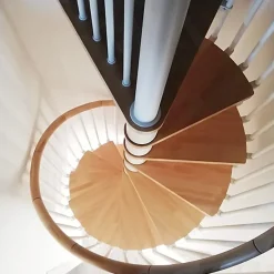 Matisere Escalier colimaçon 13 marches - Hauteur à franchir de 2.67m à 3.12m - Diamètre 1.05m - Structure anthracite et marche noyer -