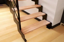 Escalier crémaillière droit Costa rampe acier marche hêtre l. 2.75 m-Alumin'home