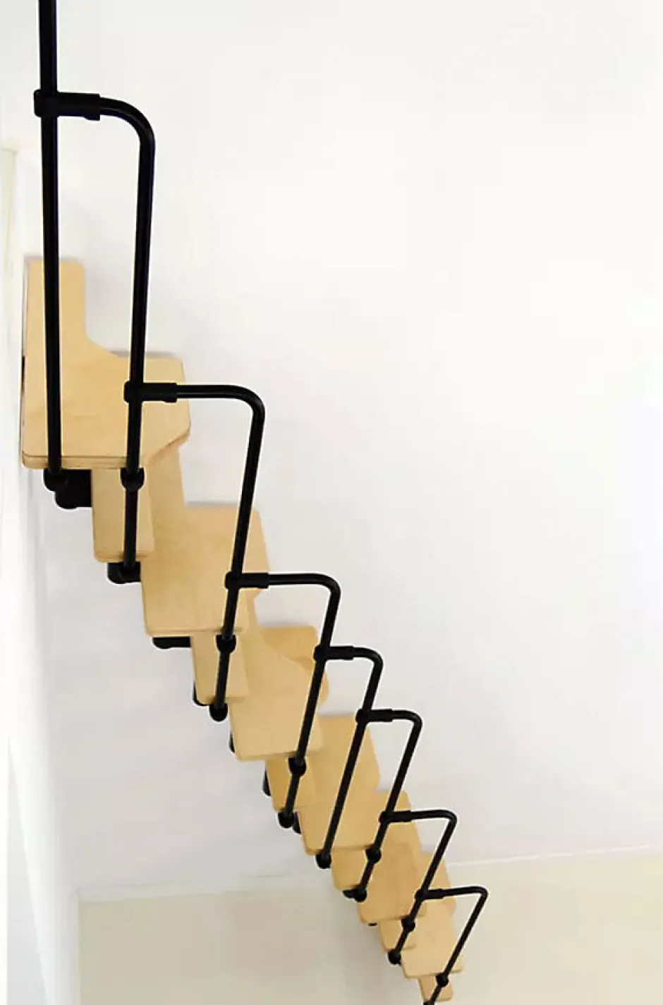 Escalier droit 11 marches - Hauteur à franchir 2.06 à 2.71m - Noir et Hêtre - TWISTER60-I-NH-11-Matisere New