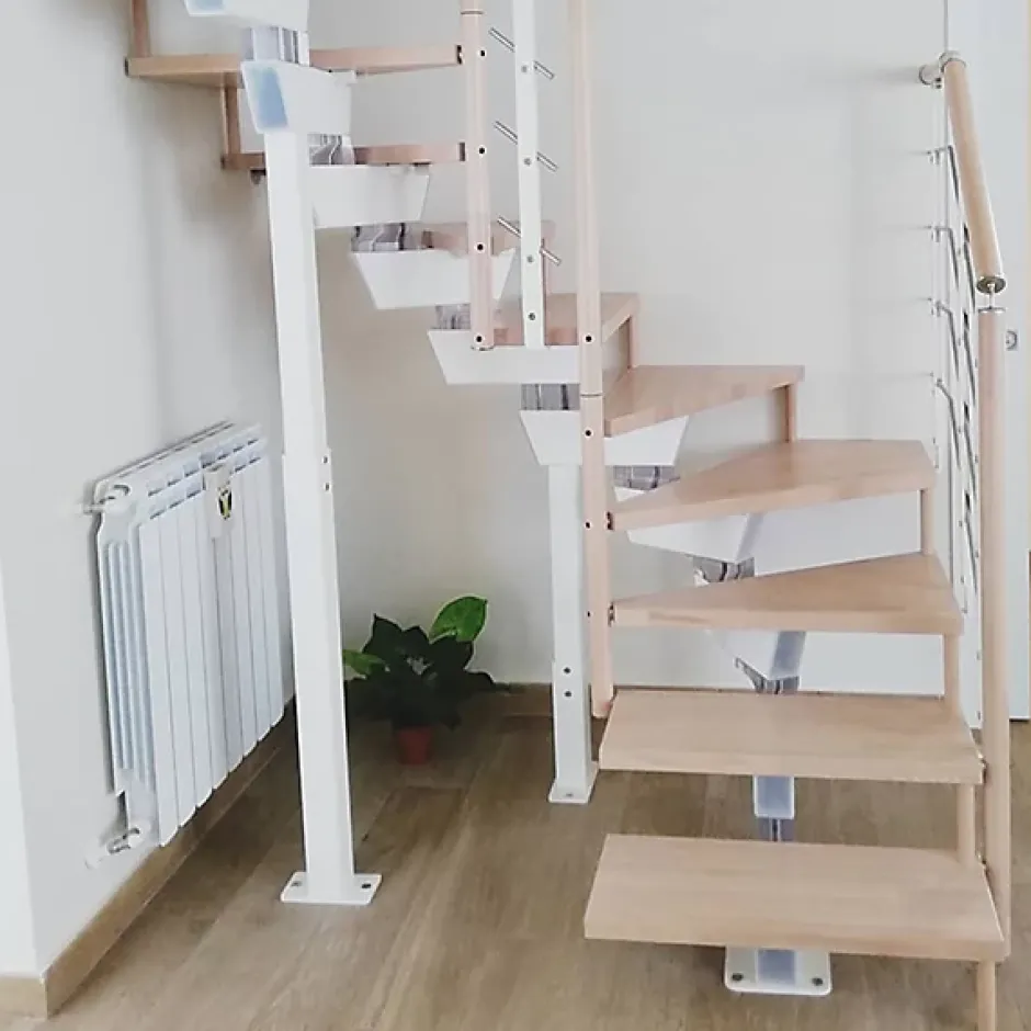 Escalier quart tournant 15 marches - Hauteur à franchir de 2.97 à 3.56m - Largeur 85cm - Limon central - Bois et blanc --Matisere Sale