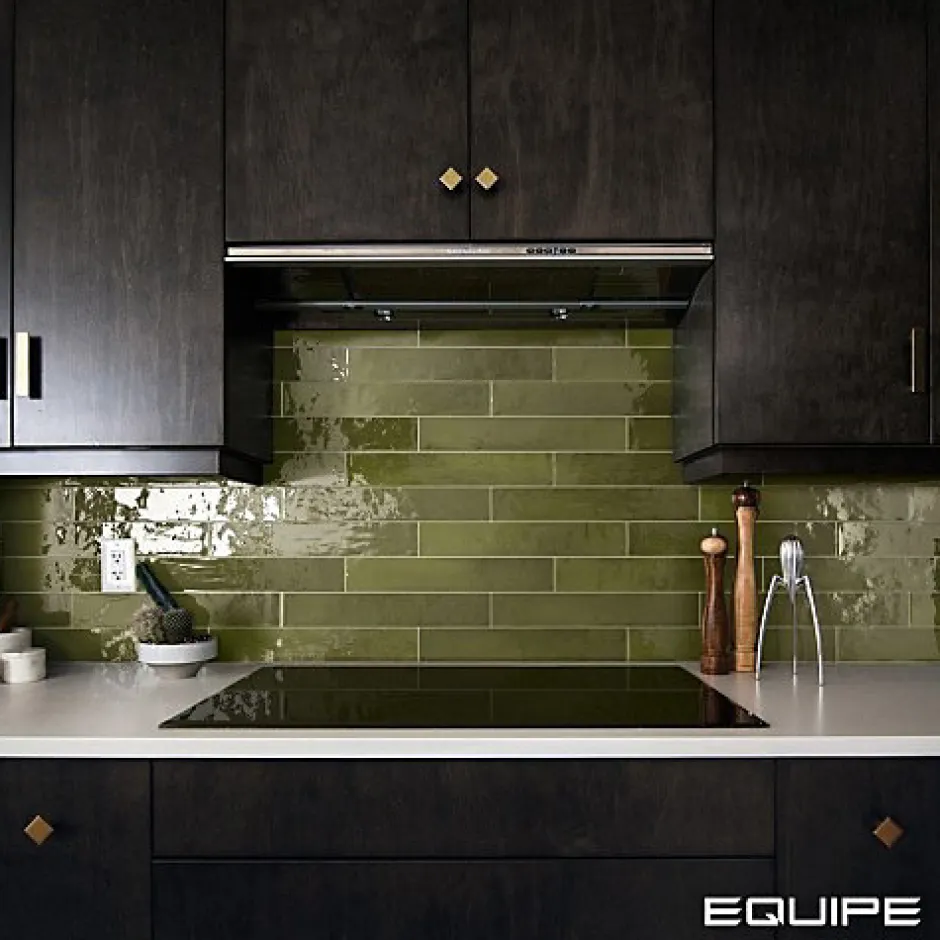 Gioia Materia Faïence Effet Zellige Vert Olive MANACOR 6,5x40 basil green - Les Carreaux de Jean