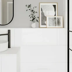 GoodHome Faïence murale blanc brillant L.90 x l.30 cm x ép.8,7 mm, Aragone