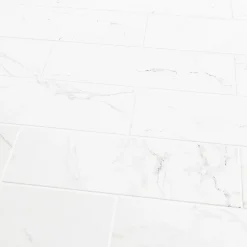 GoodHome Faïence murale effet marbre blanc L.60 x l.20 cm x ép.9,4 mm, Aruma