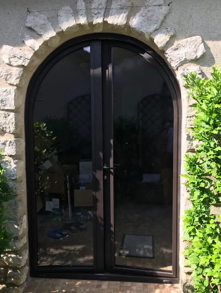 3 in 1 Fenêtre Aluminium avec 1 ventail ouvrant RAL 7016 ( L.: 140 cm x H.: 130 cm)