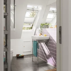 Fenêtre de toit à projection par le bas GPU UK04 0057 L.134 x H.98 cm Tout confort EverFinish blanc-VELUX New