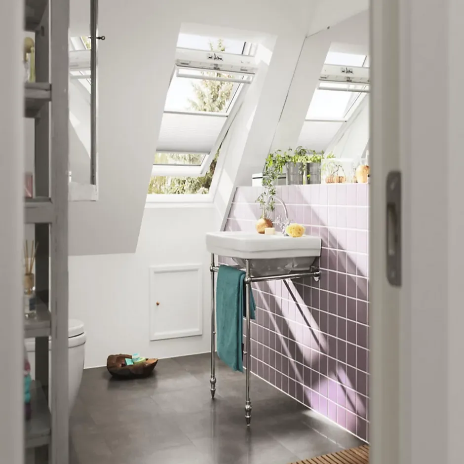 Fenêtre de toit à projection par le bas GPU UK04 0057 L.134 x H.98 cm Tout confort EverFinish blanc-VELUX New