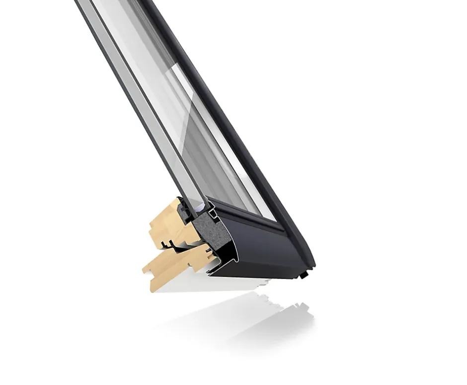 Fenêtre de toit à rotation Standard Whitefinish - bois peint en blanc L. 134 x H. 98 cm (GGL 2054 UK04)-Velux Clearance