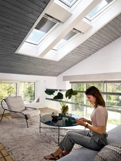 Fenêtre de toit motorisée électrique GGU CK02 Integra® confort Everfinish - polyuréthane L. 55 x H. 78 cm-Velux