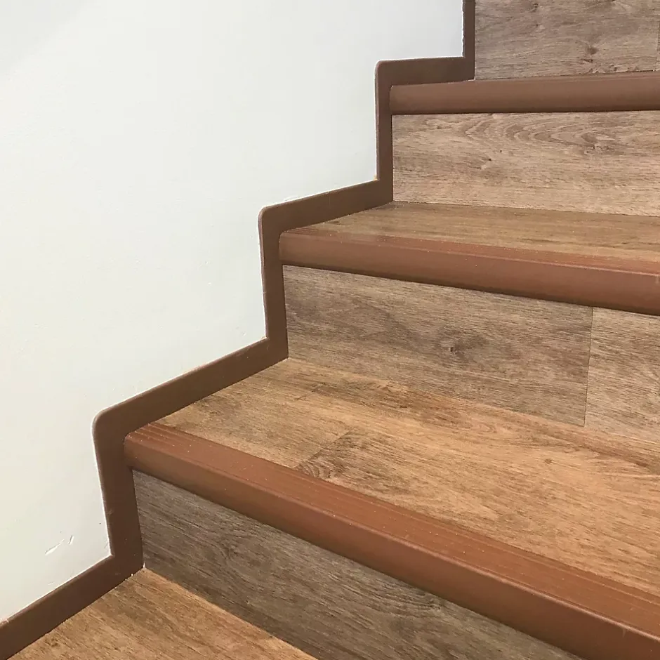 Quest KIT de finition pour escaliers en PVC, beige, 1m