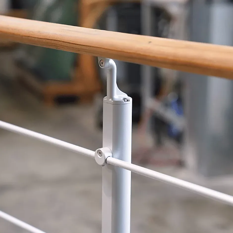 Kordo Kit garde-corps silver avec main courante Kebony 2m pose en applique, Opalu