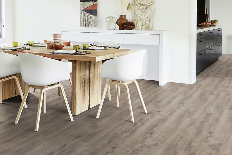 Lame PVC clipsable Starfloor Ultimate bois brun 17,6 x 121,3 cm (vendue au carton)-Tarkett