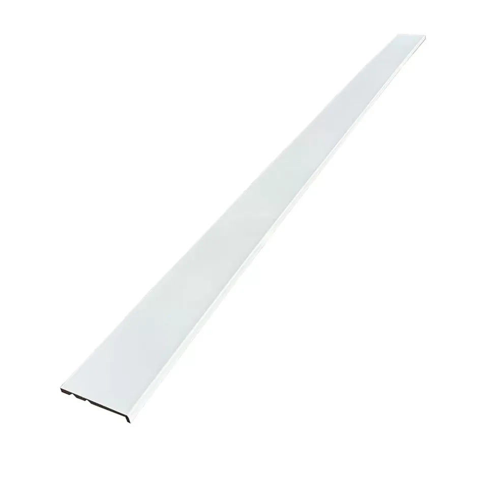 Lot de 6 Surplinthes MDF Revêtues Blanc, L.2.40 m x l.13.1 cm, Ep.22 mm-Wood&Sens Discount