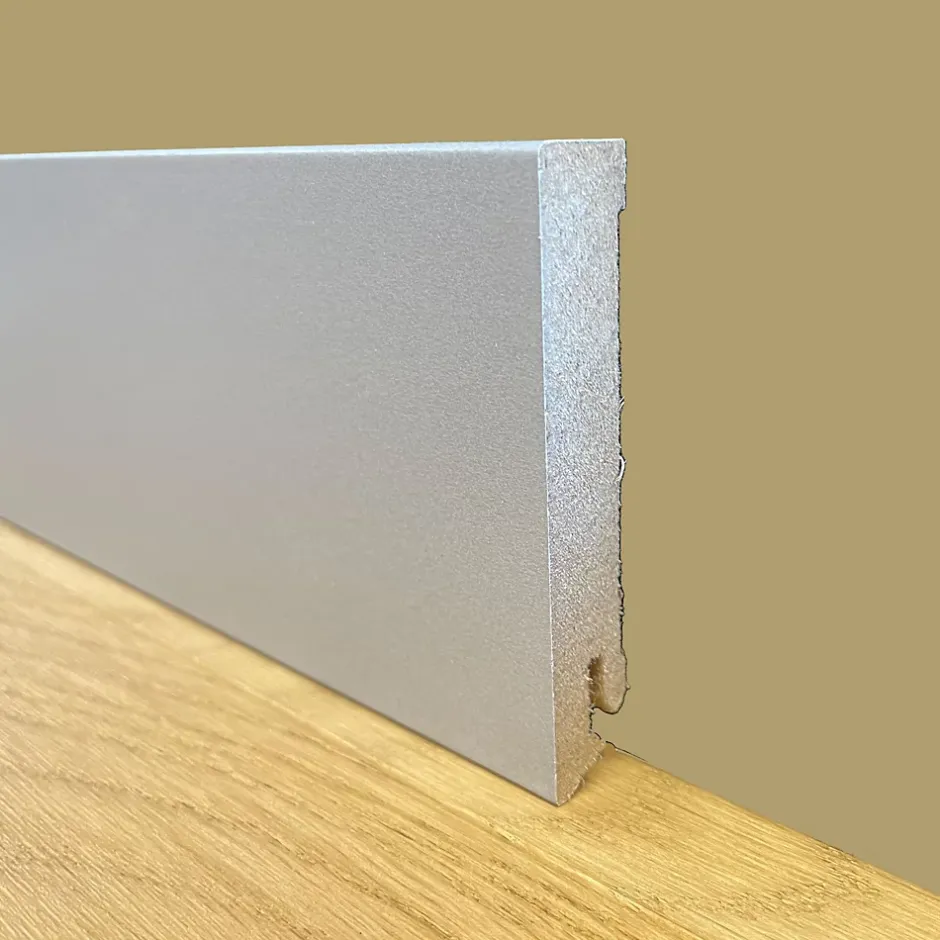 96ml de PLINTHE CARRÉE en FIBRE DE BOIS COMPACTE 80X15 ARGENT-Eternal Parquet Online