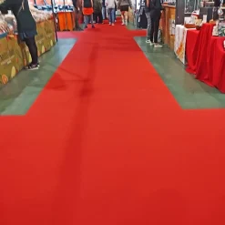Décoweb Moquette Stand Expo - Rouge vif - Rouleau de 2m x 38m