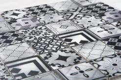 Mosaique d'aluminium brosse 4.8X4.8 cm Decor Patchwork Contemporain - vendu par plaque de 30 X 30 cm --Carrelage Signature