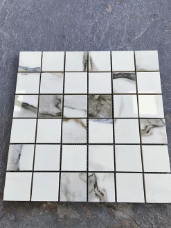 Prissmacer Mosaïque effet marbre FANTASY TOPO 5x5 - plaque de 30x30 cm - 1cm épaisseur