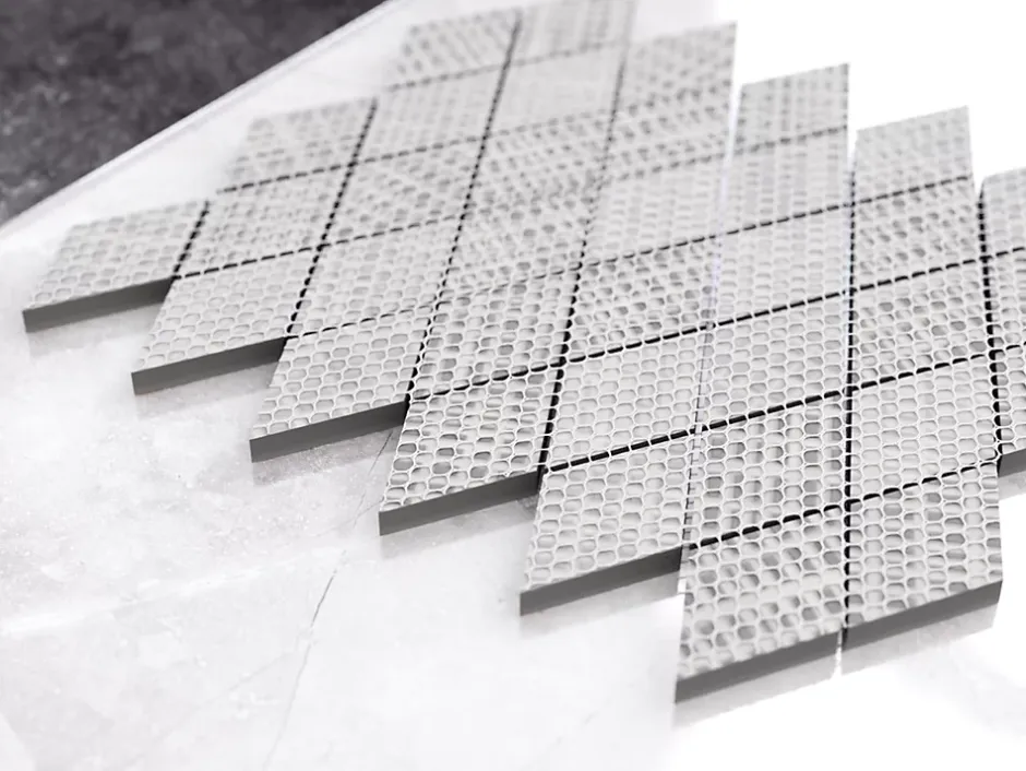 Ilcom Mosaïque en gres sur maille pour salle de bain ou cuisine 29.2 cm x 25 cm - Romb shinestone