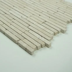 Albedo Pierre Mosaïque en Travertin Blanc Ivoire Vieilli - Stripes