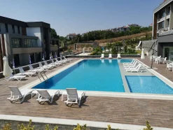 Ilcom Mosaïque en verre pressé antidérapant R12 sur maille pour piscine 32.5cm x 51.5cm - Caribbean Pool (0,167m²)