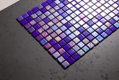 Mosaïque en verre pressé sur maille pour piscine 32.5cm x 51.5cm - Alves Blend Cobalt (0,167m²)-Ilcom New