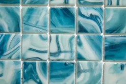 Ilcom Mosaïque en verre pressé sur maille pour piscine 31.5cm x 47.7cm - Modena Como Pool (0,151m²)