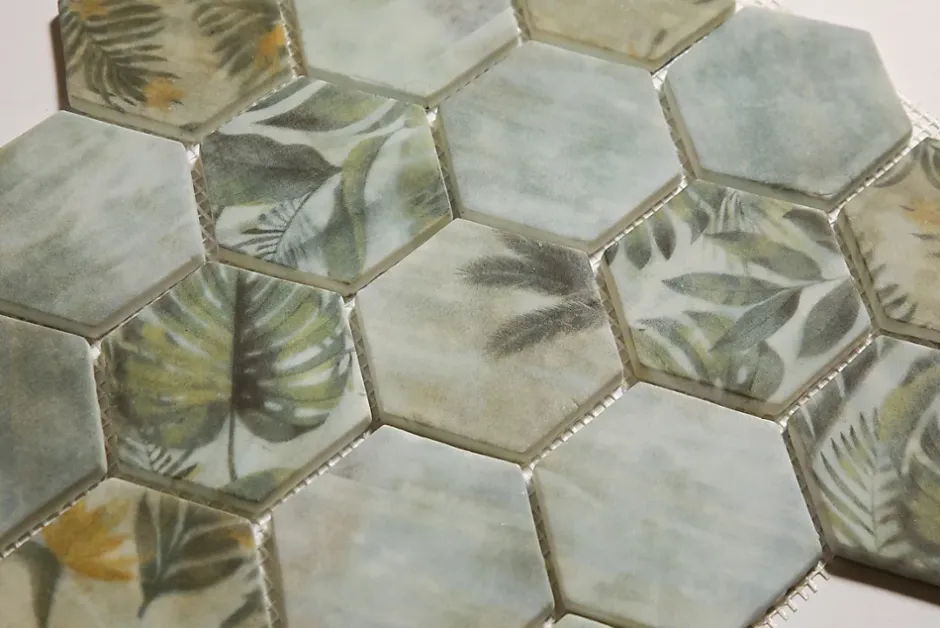 Ilcom Mosaïque en verre pressé sur filet pour salle de bain et cuisine 43.5cm x 32cm - Botanic Green Garden Matt