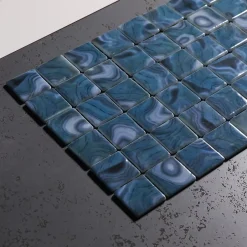 Mosaïque en verre pressé sur maille pour piscine 31.5cm x 47.7cm - Modena Praga Pool (0,151m²)-Ilcom Hot