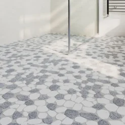 Mosaïque sol et mur en pierre galets blancs et gris L.31 x l.31,5 cm x ép.8 mm, Malaca