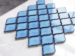 Mosaïque sur résille pour salle de bain et cuisine en céramique - 28.2 cm x 25.2 cm - Blue arabesque-Ilcom Online