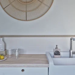 Moulure murale décorative en bois ANEOU - 0,8 x 3,1 x 100 cm - Brut sans peinture - Cimaise - Plinthe - Baguette d'ornement-Woodbord New