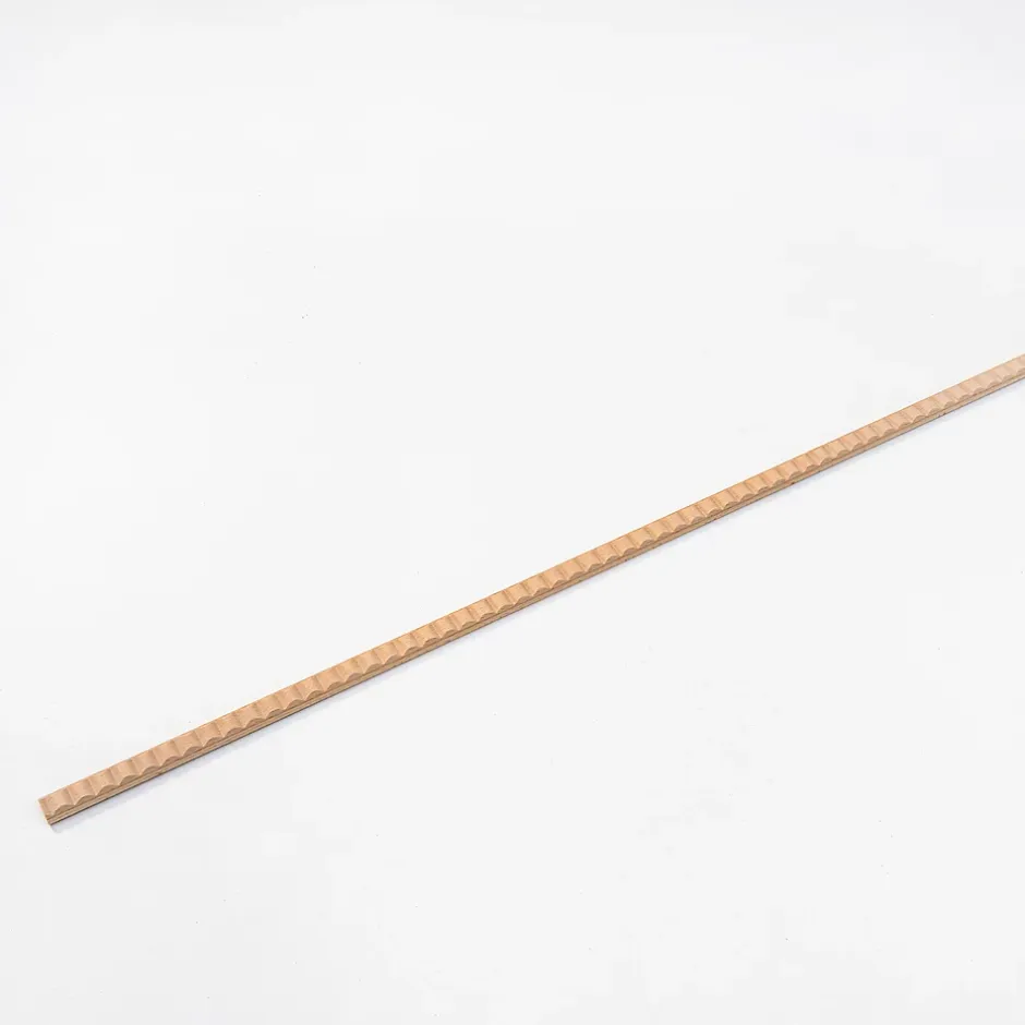 Woodbord Moulure murale décorative en bois MADELEINE - 0,7 x 1,8 x 100 cm - Brut sans peinture - Cimaise - Plinthe - Baguette d'ornement