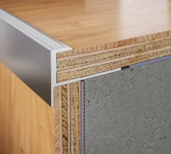 Diall Nez de marche extérieur carré aluminium brut argent lisse 28mmx250cm