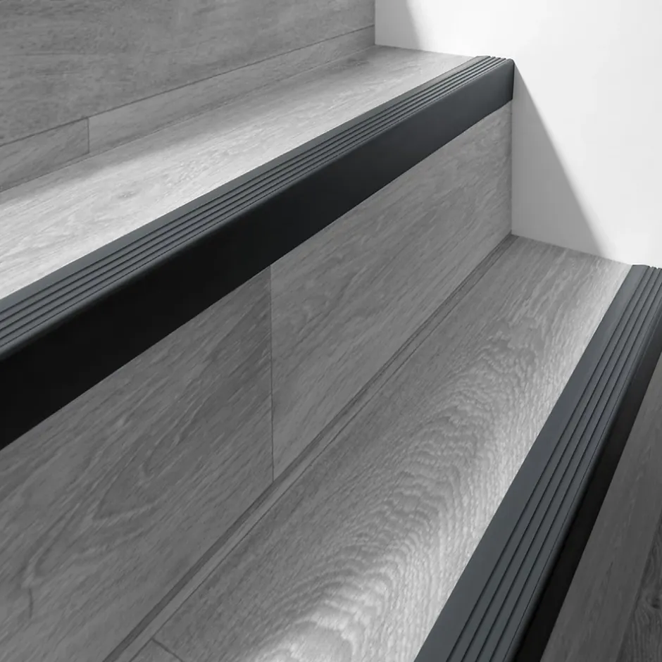 Nez de marche PVC 50x42mm, , profilé d'escalier RGP, auto-adhésif, antidérapant, d'escalier-protection, gris foncé, 1.5m-Quest Discount