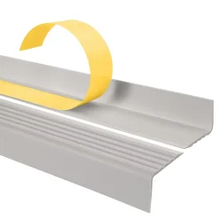 Nez de marche PVC 40x25mm, , profilé d'escalier ND, auto-adhésif, antidérapant, d'escalier-protection, gris clair, 1.3m-Quest Discount