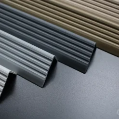 Quest Nez de marche PVC 50x42mm, , profilé d'escalier RGP, auto-adhésif, antidérapant, d'escalier-protection, argenté, 1.5m