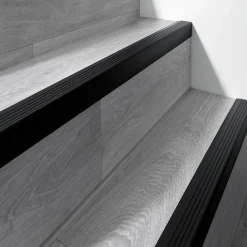 Quest Nez de marche PVC 50x42mm, , profilé d'escalier RGP, auto-adhésif, antidérapant, d'escalier-protection, noir, 1.8m