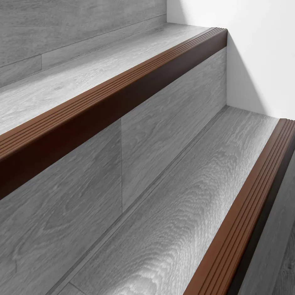 Nez de marche PVC 50x42mm, , profilé d'escalier RGP, auto-adhésif, antidérapant, d'escalier-protection, laiton, 0.9m-Quest