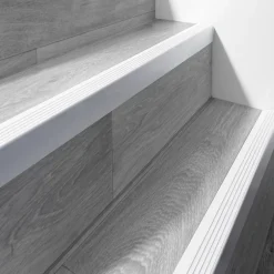 Quest Nez de marche PVC 40x25mm, , profilé d'escalier ND, auto-adhésif, antidérapant, d'escalier-protection, blanc, 1m