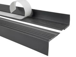 Nez de marche PVC 48x42mm, , profilé d'escalier PMW, auto-adhésif, antidérapant, d'escalier-protection, gris foncé, 0.9m-Quest Hot