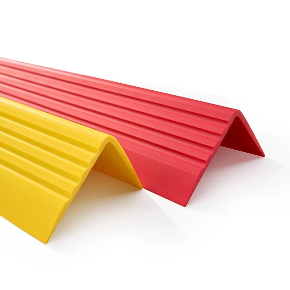 Nez de marche PVC 50x50mm, , SST, profilé d'escalier RGP-O, auto-adhésif, antidérapant, d'escalier-protection, Rouge, 1.3m-Quest Hot