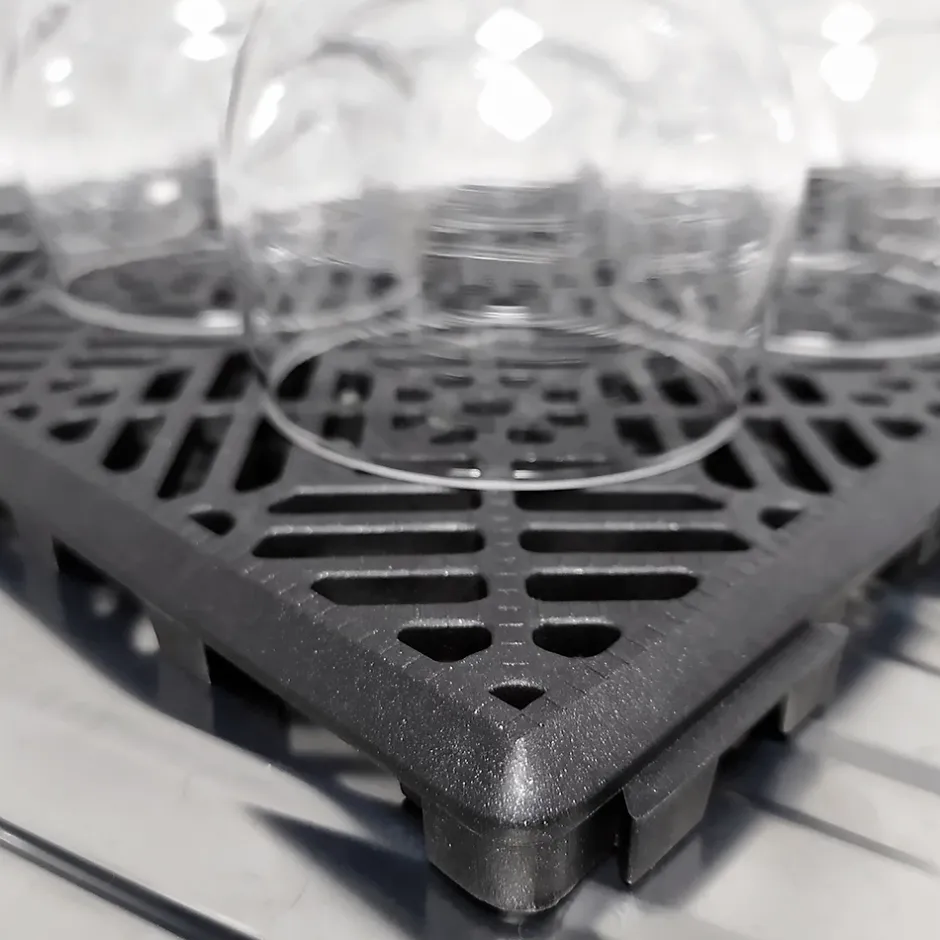 Pack 24 dalles auto-ventilées 30x30x1,5cm (2m² - Gris Forge). Hôtellerie, chambres froides, garde-manger, bar, zones humides-Antihumedades Online