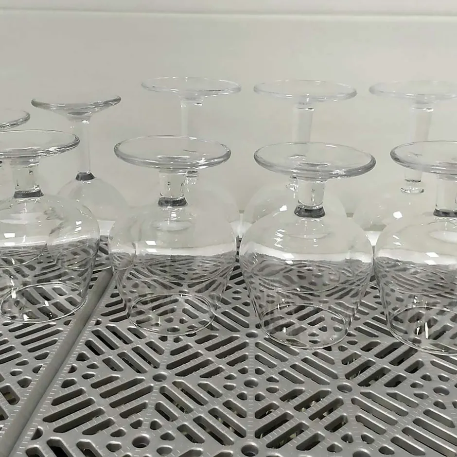 Antihumedades Pack 1.000 dalles auto-ventilées 30x30x1,5cm (88m² - Gris aluminium). Hôtellerie, chambres froides, garde-manger, zones humides